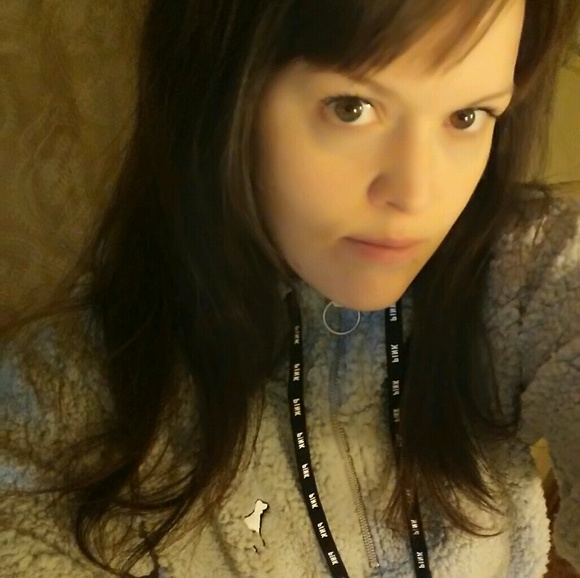 Meet your Posher, Ree - Picture 1 of 1